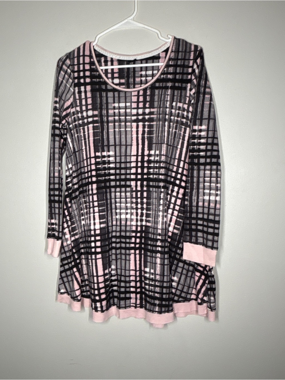 Kensie abstract Grid Plaid Tunic